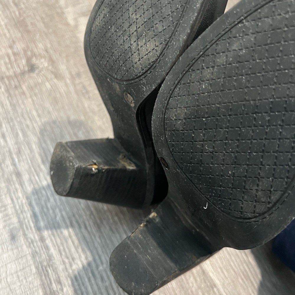 Jessica Simpson Booties - Picture 3 of 4